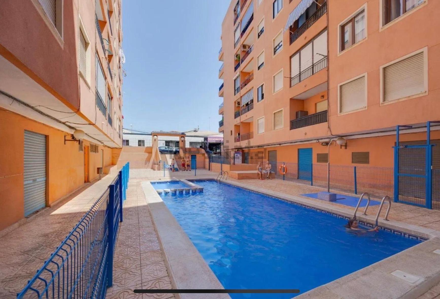 Villa Торевиеха Екстериор снимка